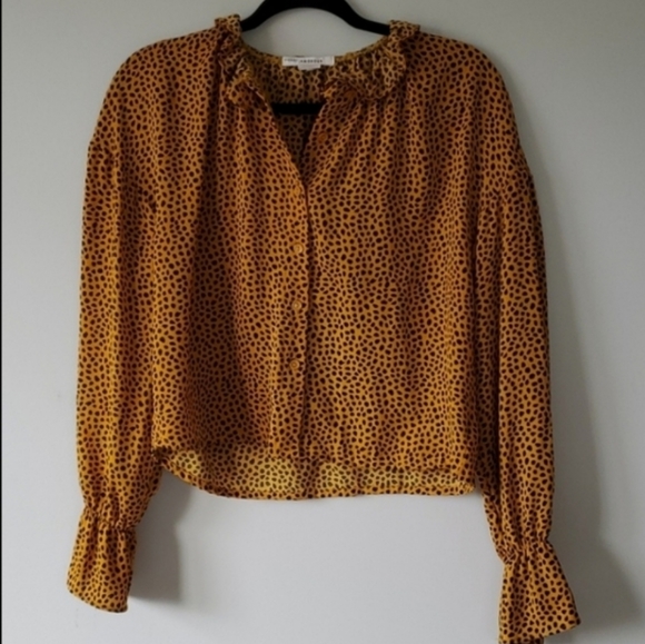 Glamorous Giraffe Print Button Down crop top - Picture 2 of 12